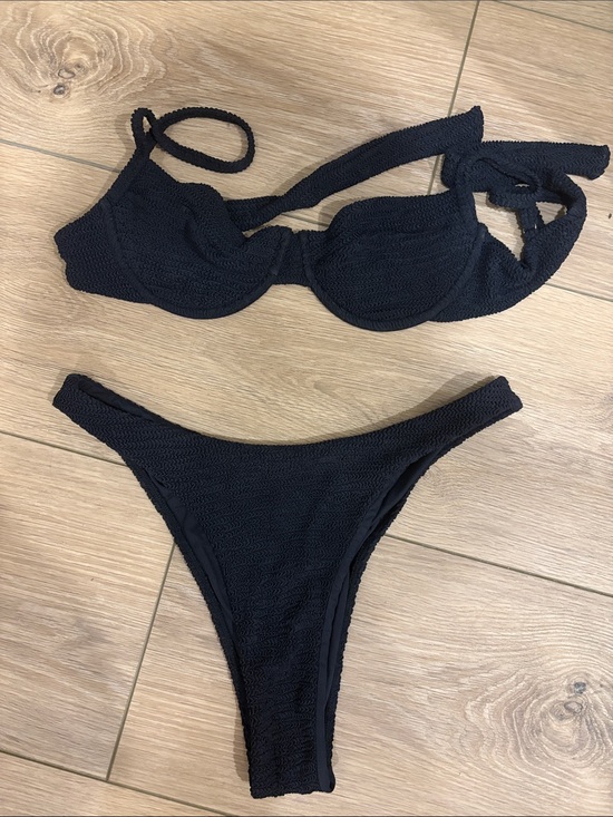 Monday Swimwear Other - Monday Swimwear Black Textured Underwire Bikini Set